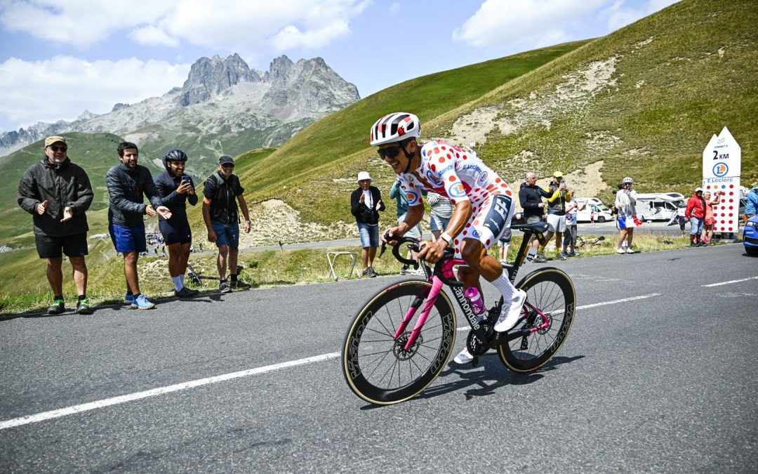 Impresa Carapaz nella ventesima tappa, Pogacar ipoteca il Tour de France