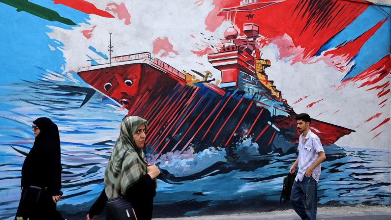 Iran avverte gli Usa: “Trump vuole bombardare nostre infrastrutture? Occhio per occhio”