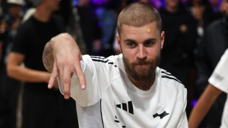 Mondiali, anche Justin Bieber tra le superstar dell’half-time show della finale