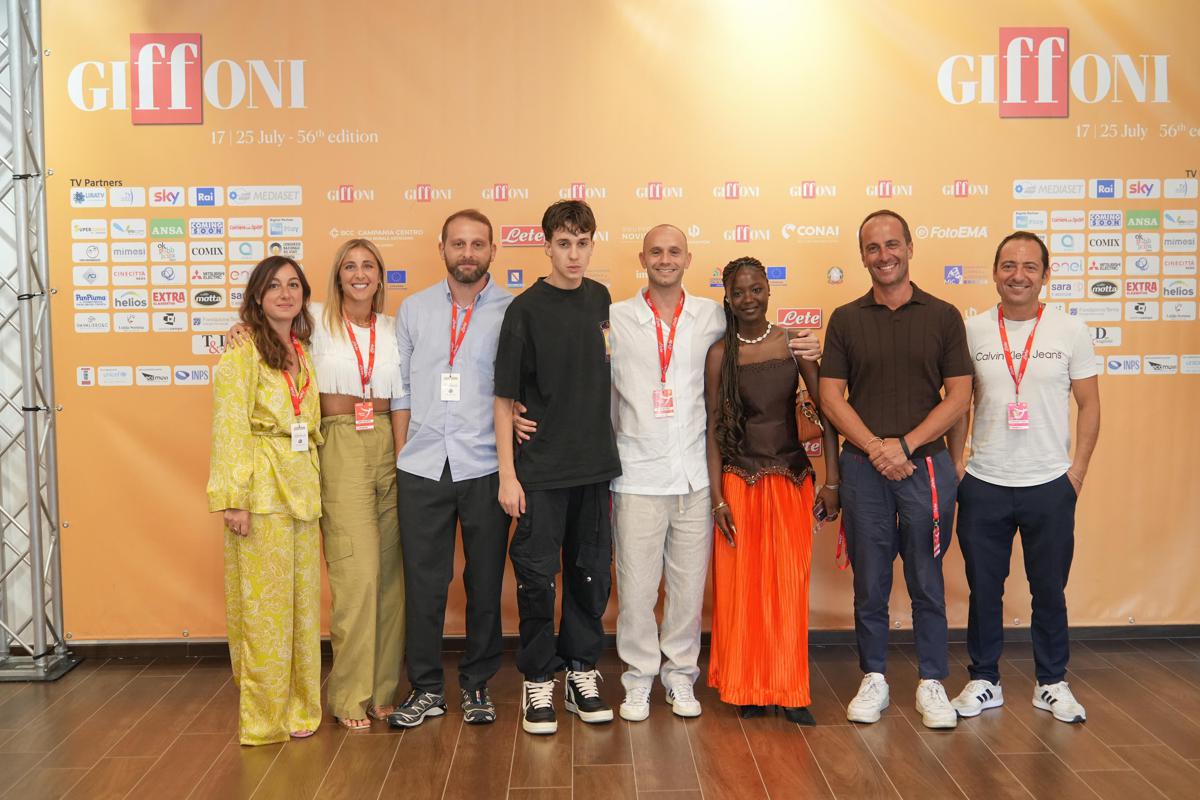 https://www.quotidianodelsud.it/wp-content/uploads/2026/07/lavocedeigiovanileportedinapoligiffoni5622lugliopasqualedileo-9.jpeg