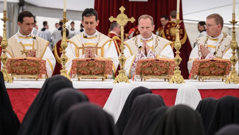 Lefebvriani, chi sono: la storia della Fraternità San Pio X