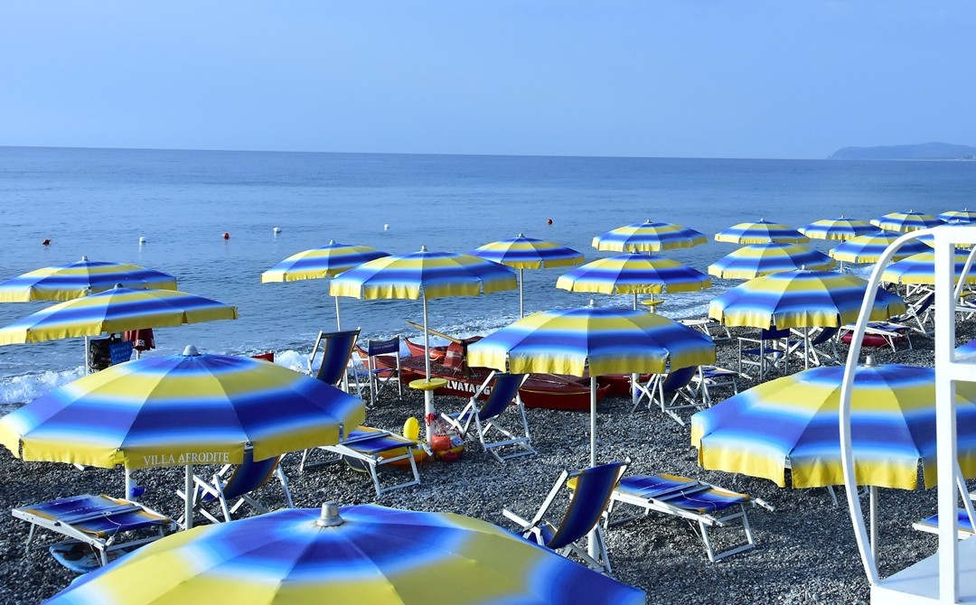 Leggi regionali sui lidi balneari calabresi, c’è l’ok del Governo