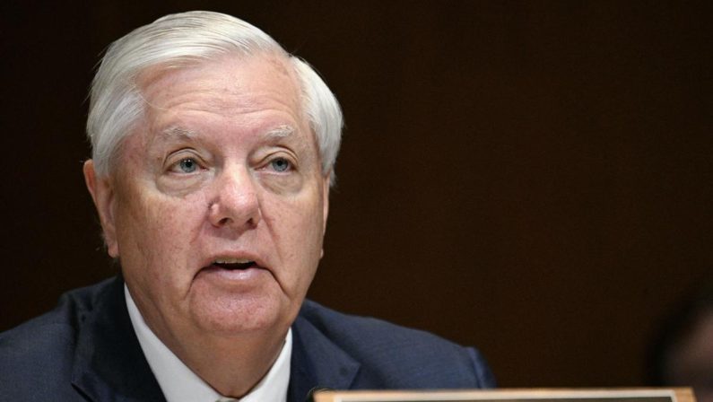 Lindsey Graham, chi era il senatore diventato pro-Trump e ‘amico’ di Israele
