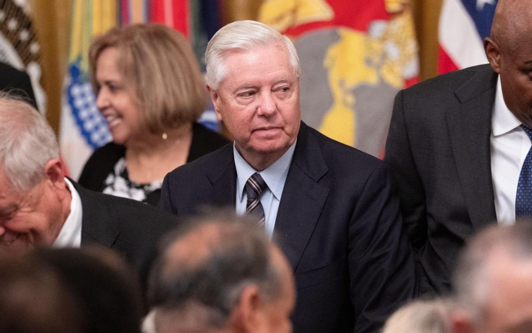 Morto il senatore Usa repubblicano Lindsey Graham, grande alleato di Trump. Il tycoon: “Persona straordinaria”