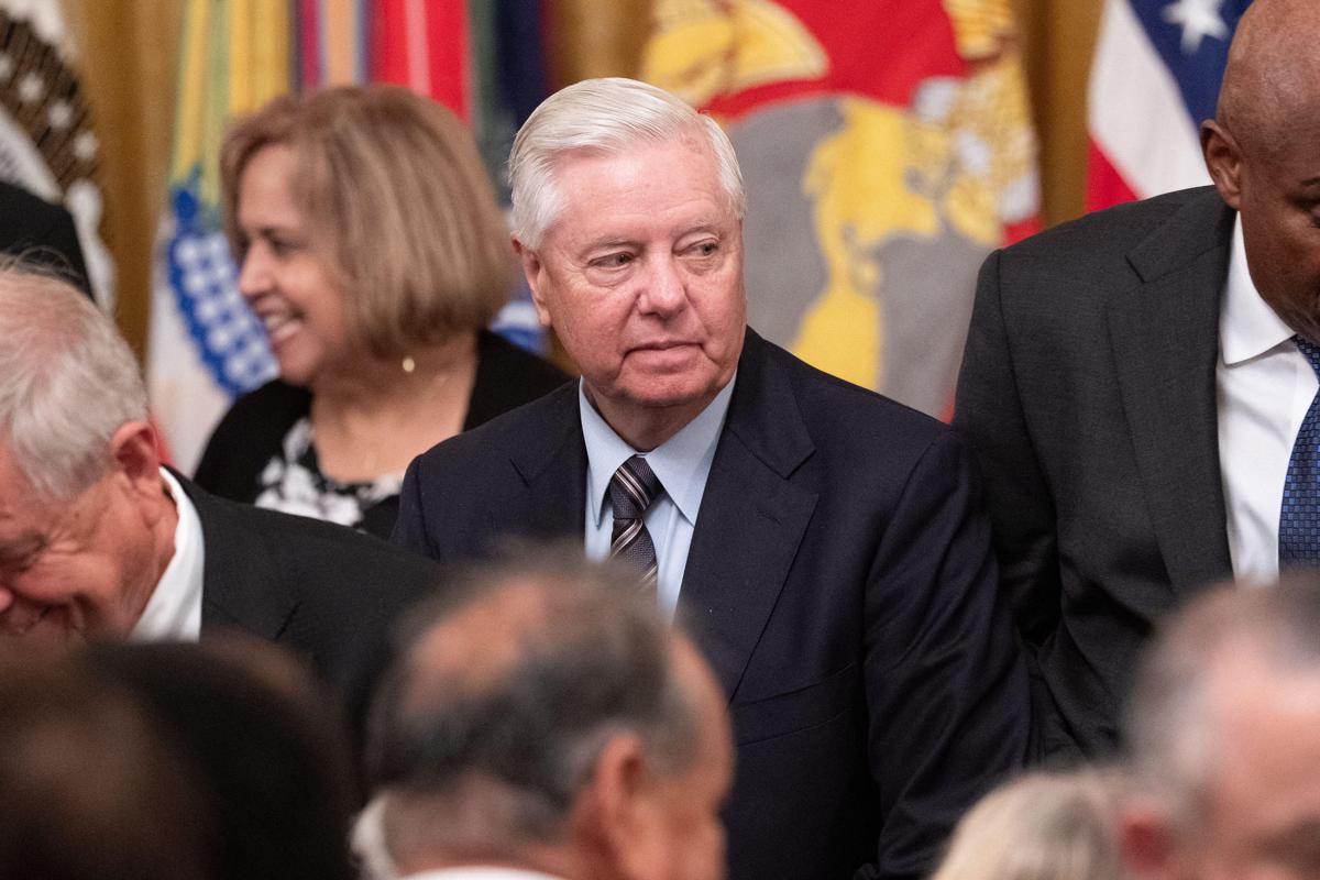 https://www.quotidianodelsud.it/wp-content/uploads/2026/07/lindsey-graham-ipa-20260712092518.jpeg
