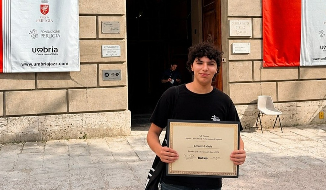 Da Cosenza alla Berklee: il musicista Lorenzo Labate vola a Boston con una borsa di studio