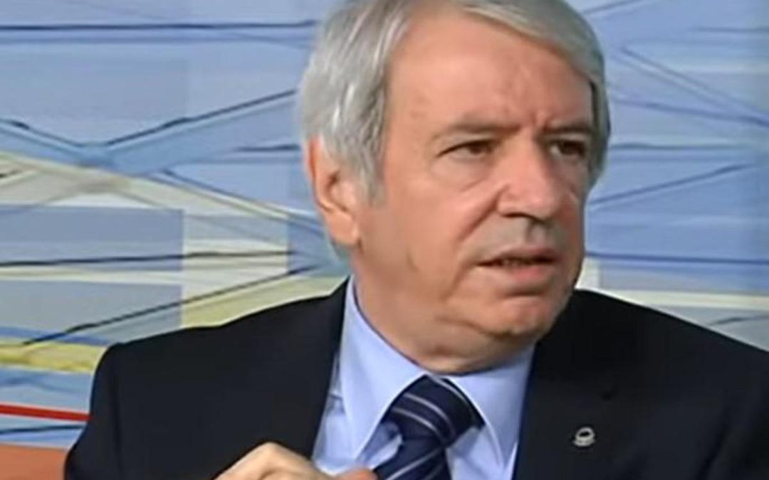 Morto a 79 anni Luigi Colombo, voce storica del calcio che inventò telecronaca a due voci