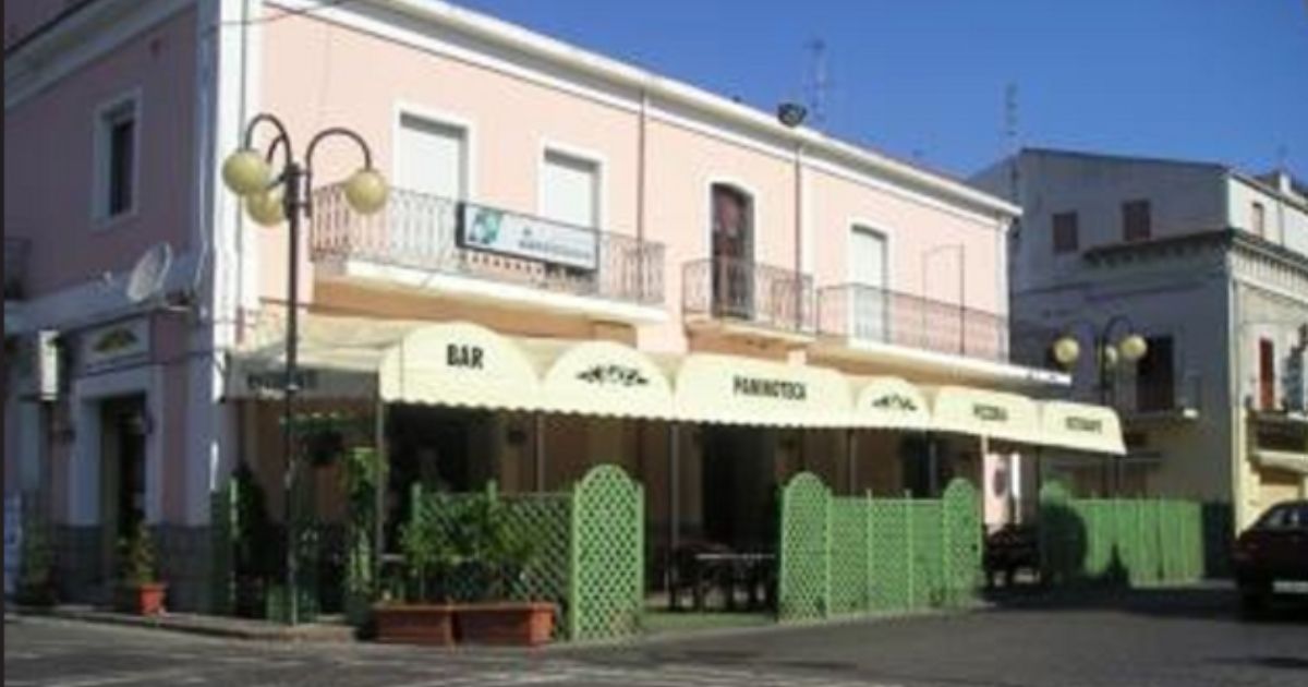 https://www.quotidianodelsud.it/wp-content/uploads/2026/07/luogo-aggressione-ristorante-ciro-marina.jpg
