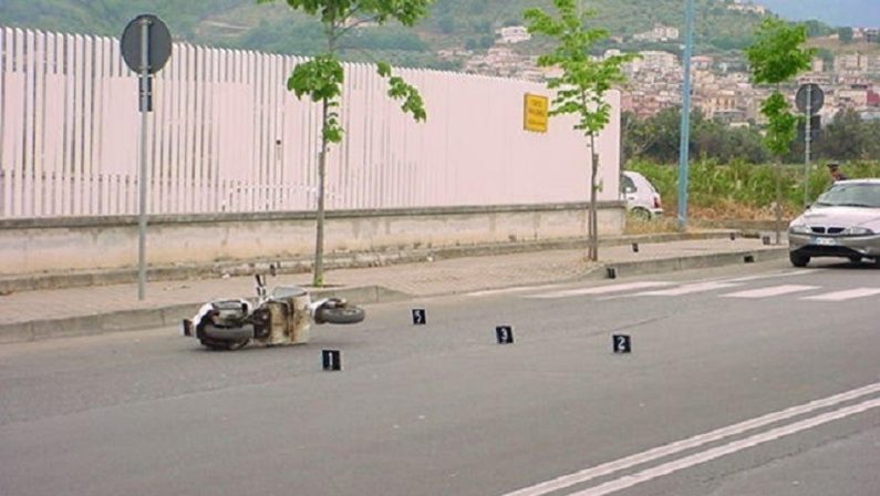 Omicidio davanti al commissariato di Lamezia, definitive due assoluzioni