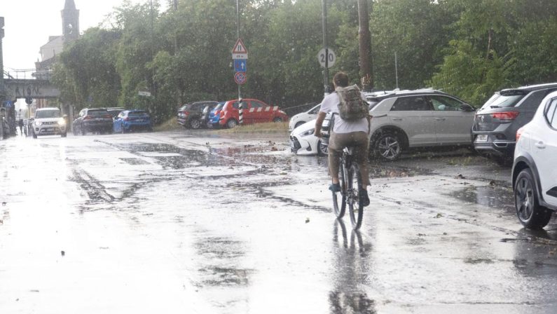 Maltempo sull’Italia, temporali e vento forte: allerta rossa in Veneto