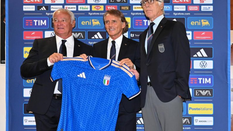La Nazionale riparte dal tridente Malagò-Mancini-Ranieri: “Vogliamo vincere e riportare i giovani a vedere l’Italia ai Mondiali”
