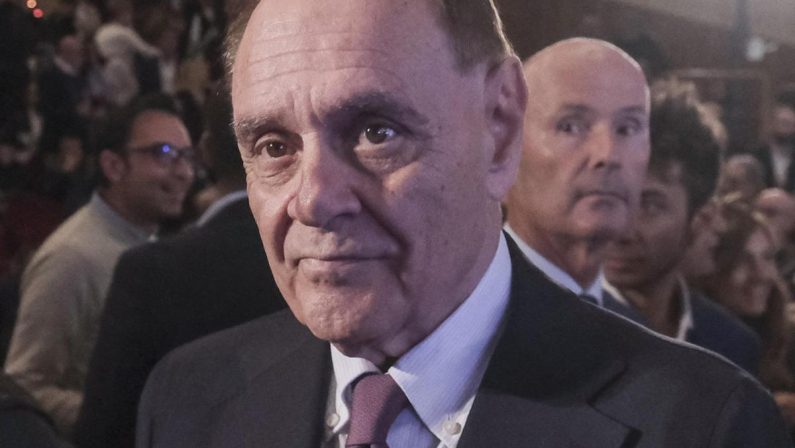 Mastella: “A tutti chiedo di pregare per me. Anche io sono malato, spero di farcela”