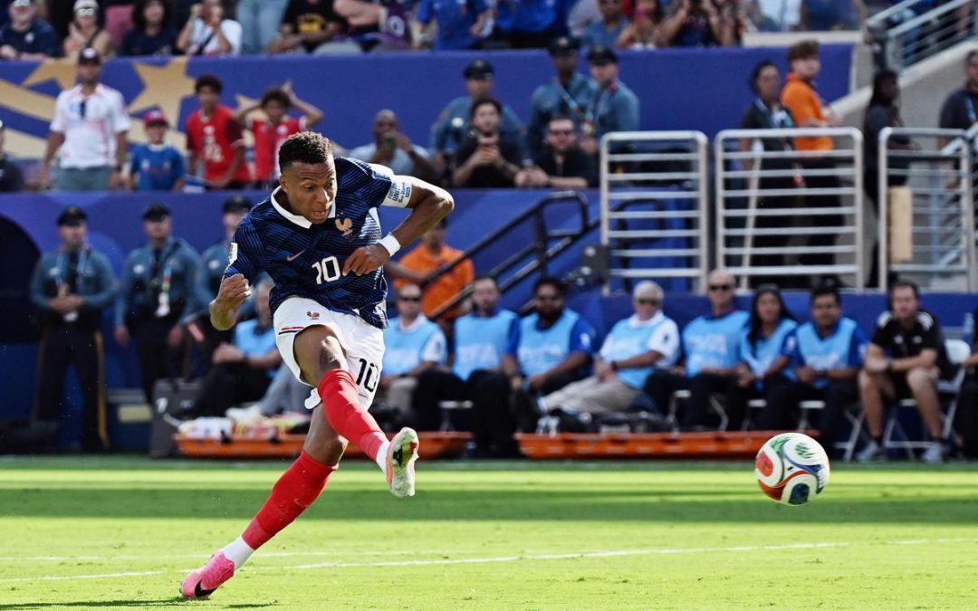 Mondiali, un gol annullato e due pali: Francia ‘folle’ contro Svezia