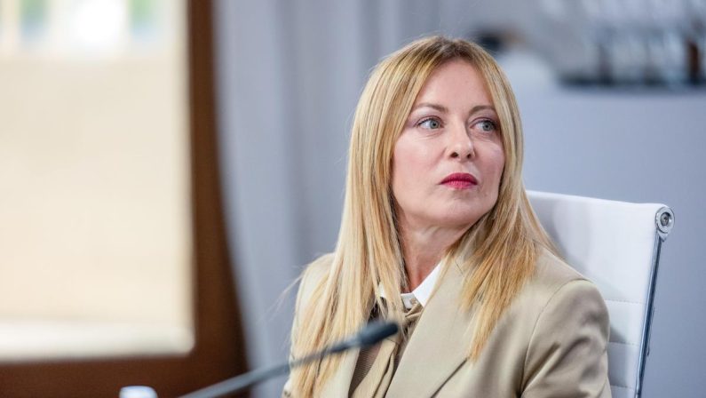 Via libera governo a norma su imputabilità minori, Meloni: “Chi sbaglia paga, anche se ha 15 anni”