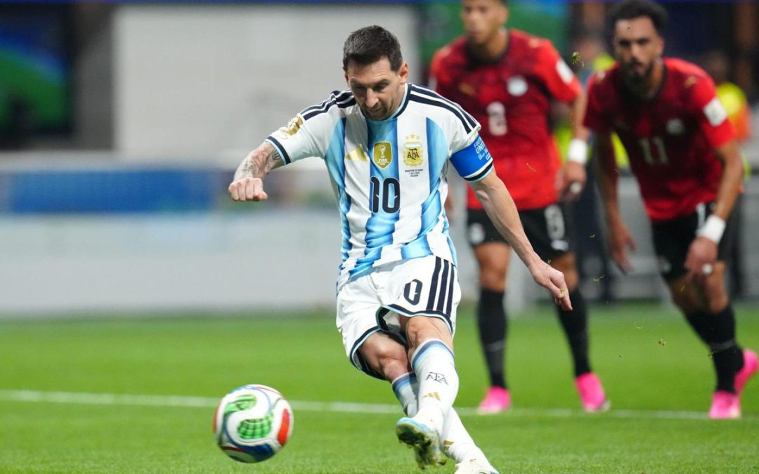 Argentina, choc Messi contro Egitto: sbaglia rigore e centra il palo su punizione