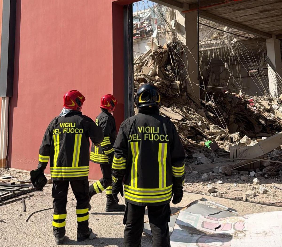 https://www.quotidianodelsud.it/wp-content/uploads/2026/07/messina-palazzina-vvff.jpeg