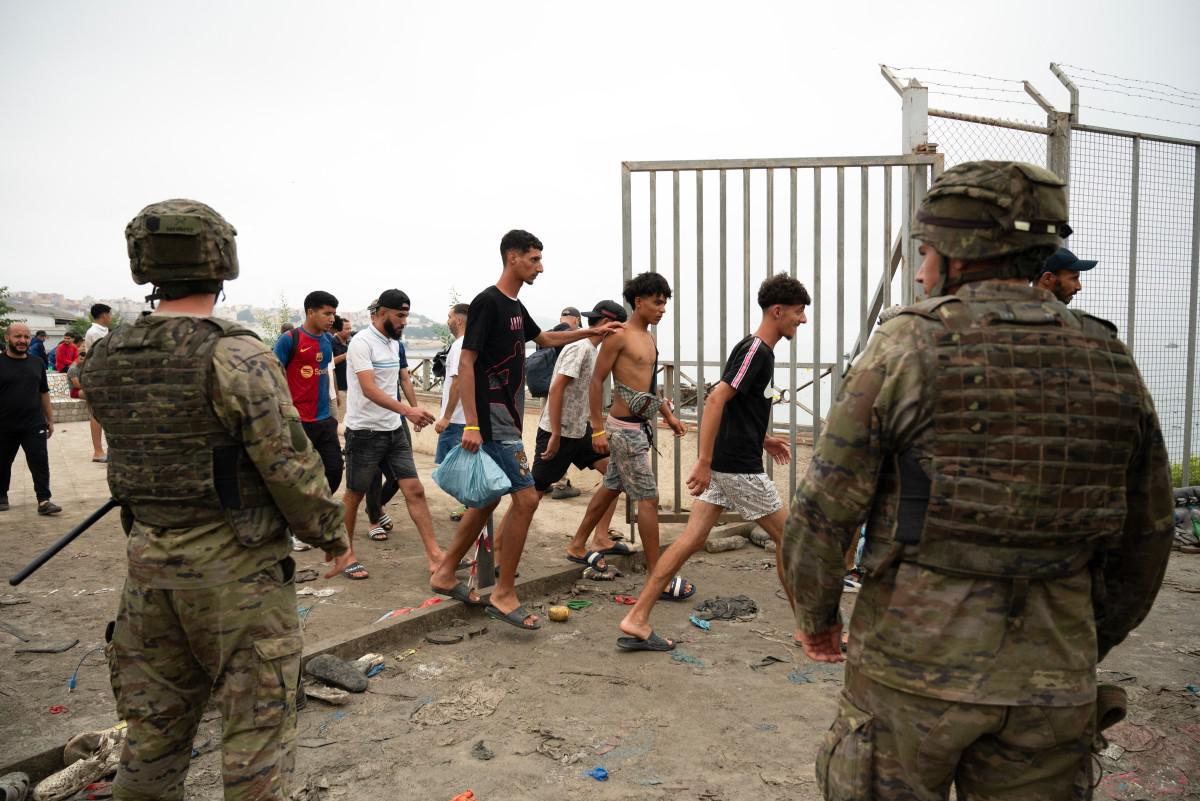 https://www.quotidianodelsud.it/wp-content/uploads/2026/07/migranti-ceuta-rientro-afp-3107-1.jpeg