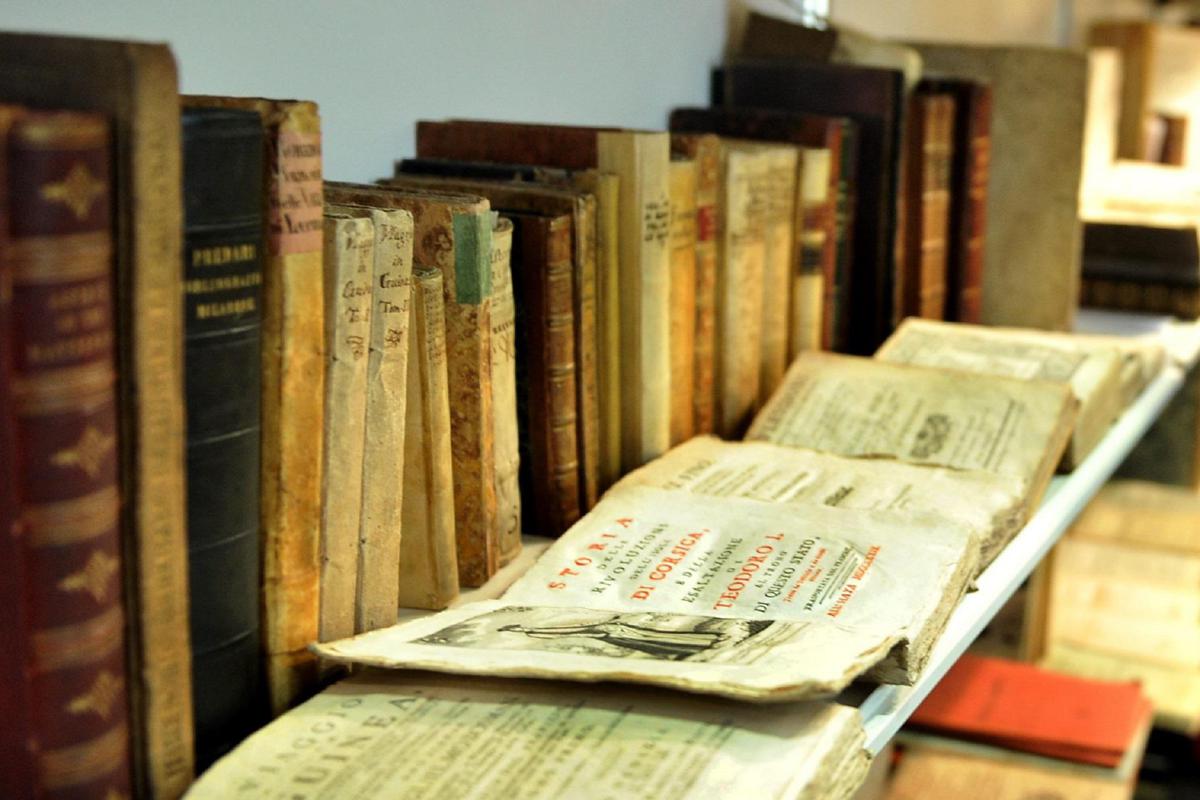 https://www.quotidianodelsud.it/wp-content/uploads/2026/07/mostra-internazionale-libri-antichi-e-di-pregio-al-palazzo-mezzanotte-piazza-affari.jpeg