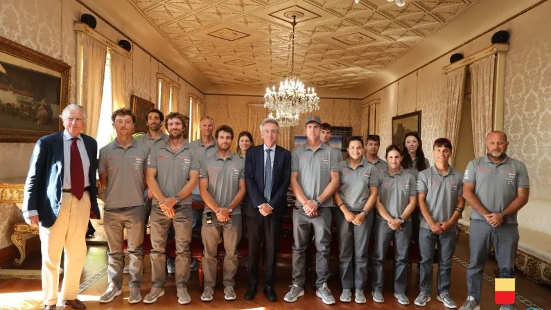 Napoli, il team di Luna Rossa ricevuto dal sindaco Manfredi