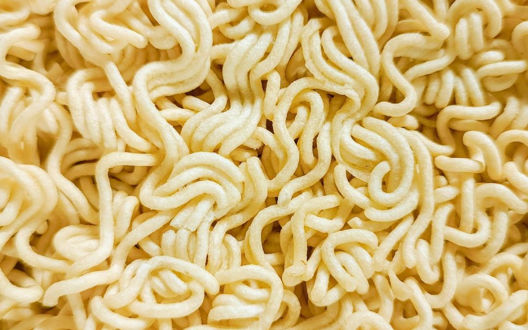 Salmonella, focolaio in Europa: a causarlo forse noodles aromatizzati