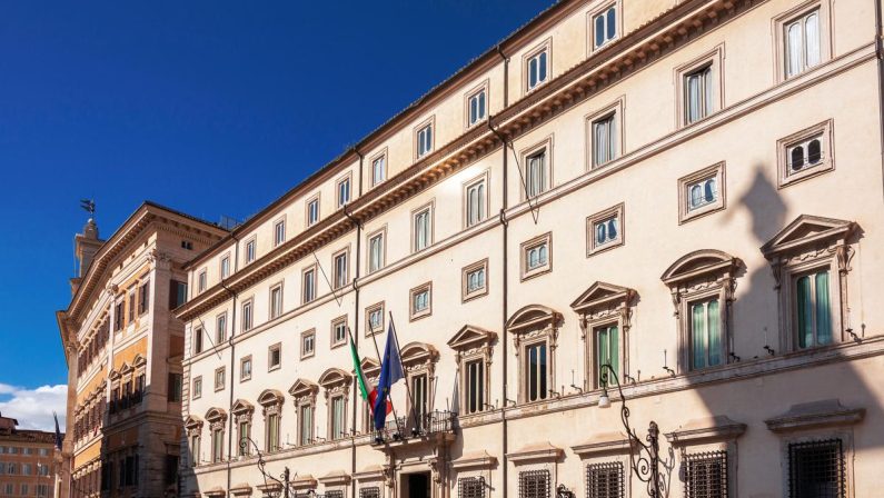 Riunione di maggioranza in vista del vertice Nato, fonti: “Nessuno stop Italia ad aiuti Kiev anche per 2027”
