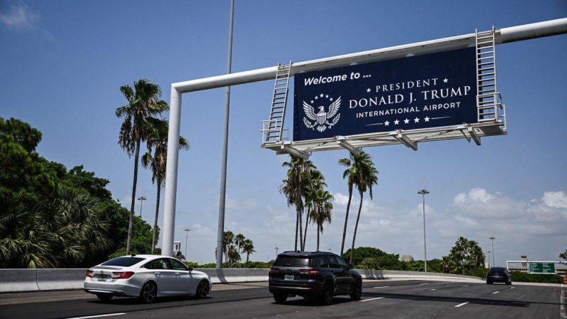 Da ponti e autostrade all’aeroporto di Palm Beach, Trump conquista la toponomastica Usa