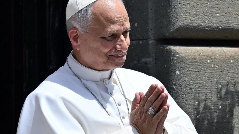 Medio Oriente, Papa: “Sospendere attacchi e riaprire spazi di dialogo per pace tanto desiderata”