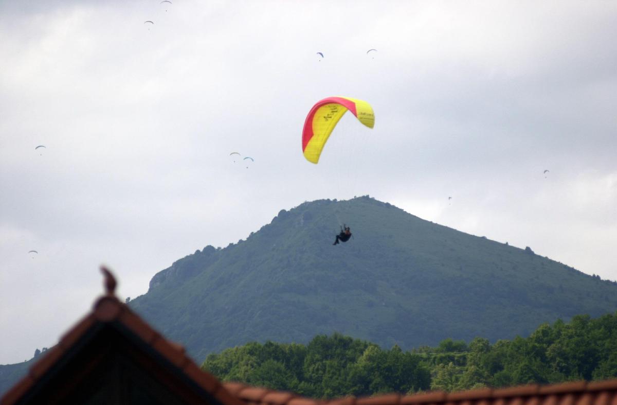 https://www.quotidianodelsud.it/wp-content/uploads/2026/07/parapendio.jpeg