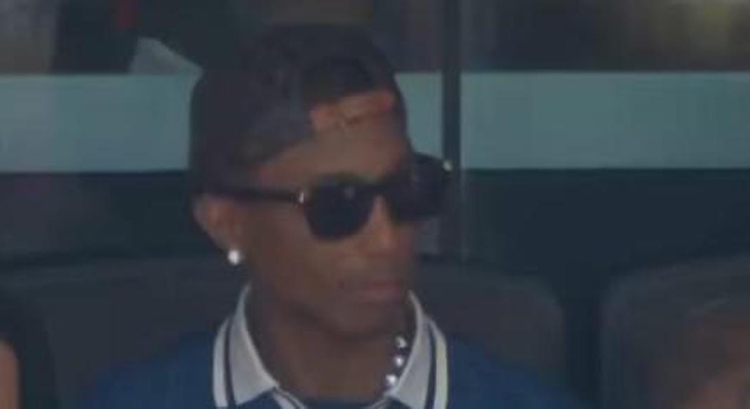 Mondiali, telecronisti non riconoscono Williams in tribuna: “Forse è un rapper…”