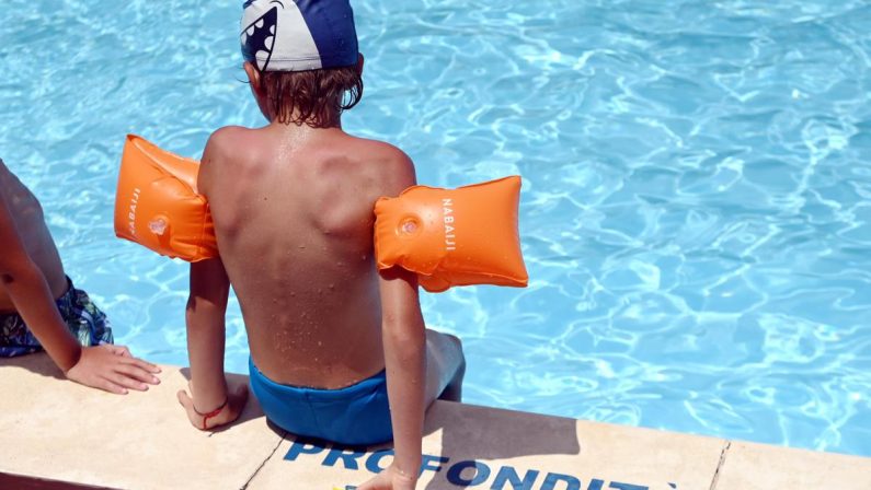 Incidenti in piscina, l’Iss lancia l’allarme: “Molti casi sono evitabili con più sicurezza”