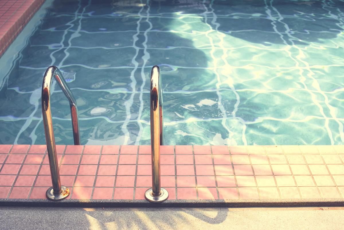 https://www.quotidianodelsud.it/wp-content/uploads/2026/07/piscina9-123rf-free-2.jpeg
