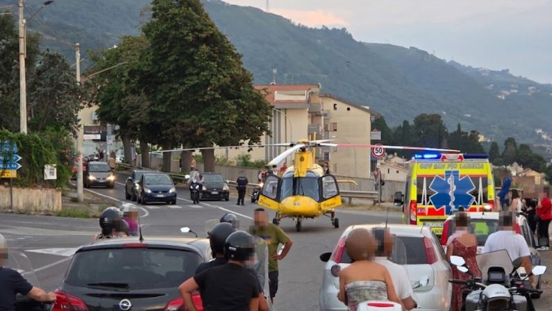 Incidente a Pizzo, auto finisce contro un muretto: ferito il conducente