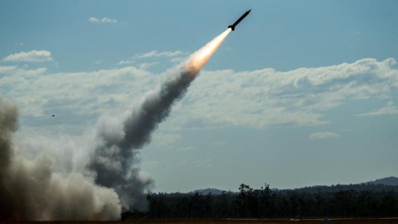 Ucraina progetta lo scudo antimissile. Zelensky: “Italia e Francia ci daranno nuovi Samp/T”