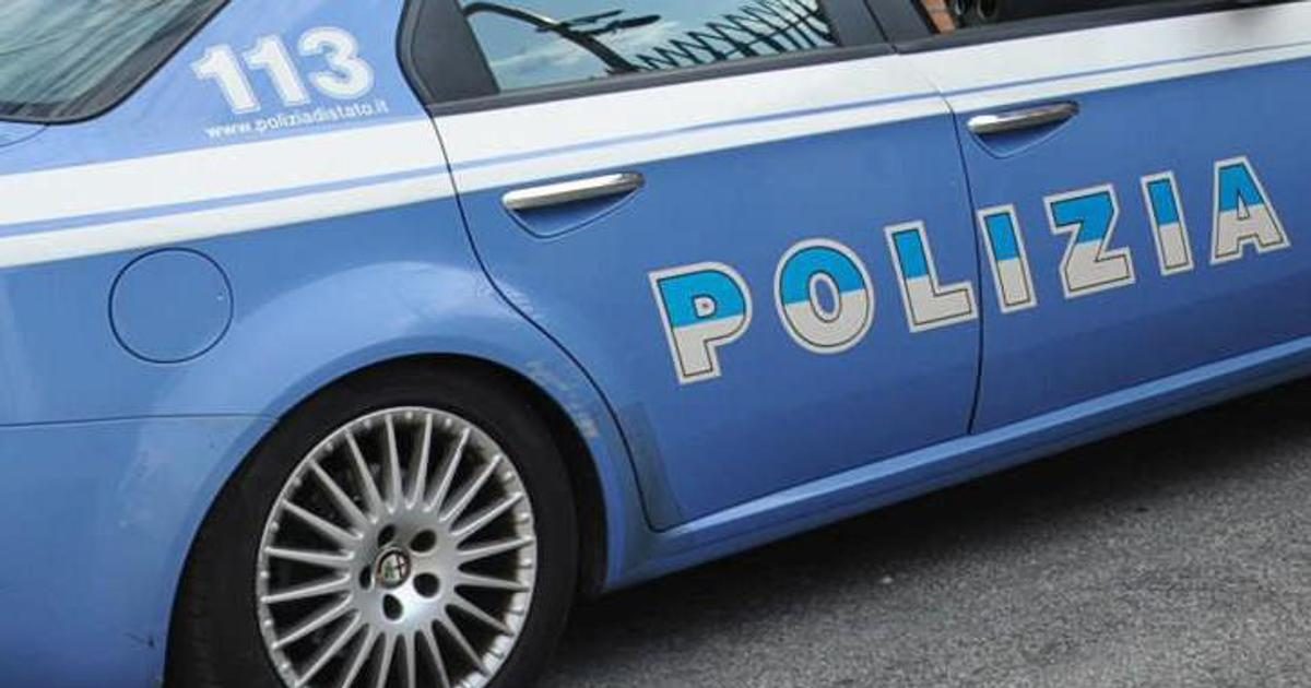 https://www.quotidianodelsud.it/wp-content/uploads/2026/07/polizia-auto44-ipa-e1788253687306.jpeg