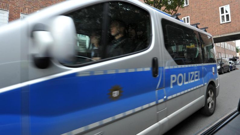 Germania, ha sedato e stuprato 14 donne filmandole: 68enne sotto accusa