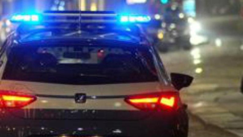 Napoli, 14enne accoltellato nella notte: ricoverato in ospedale