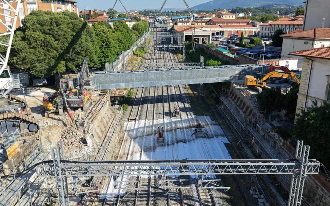 Firenze, nuovo stop ai treni da stasera fino al 30 luglio per lavori Ponte al Pino