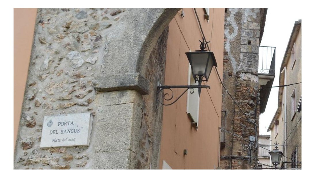 La "Porta del sangue" a Guardia Piemontese