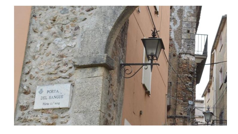La Calabria tra storia e turismo, la “Porta del sangue” a Guardia Piemontese