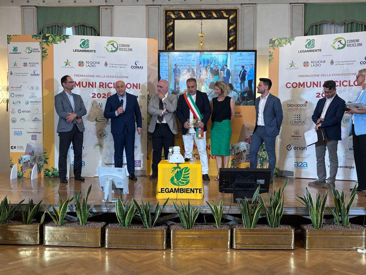 https://www.quotidianodelsud.it/wp-content/uploads/2026/07/premiazione-comuni-ricicloni-2026-comm.jpeg