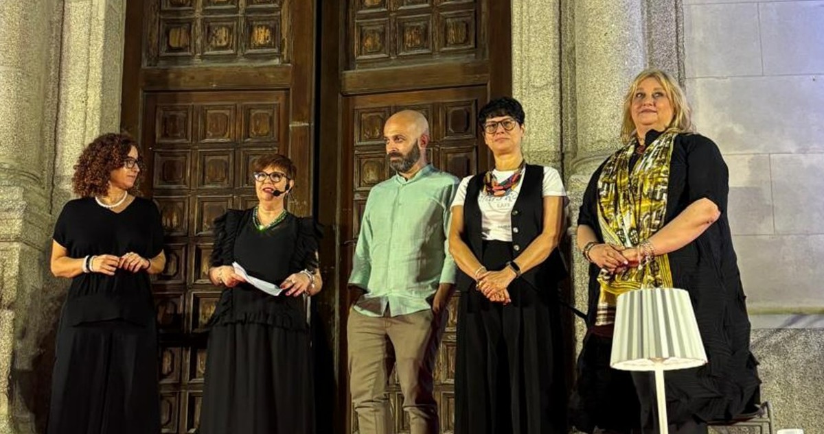 https://www.quotidianodelsud.it/wp-content/uploads/2026/07/premio-elmo-2026-comitato.jpg