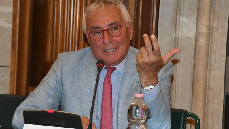 Mare, Prete (Unioncamere): “Per l’Italia ruolo centrale nella dimensione sottomarina del Mediterraneo”