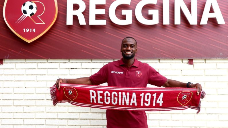 Calcio, Reggina: preso il centrocampista Abonckelet