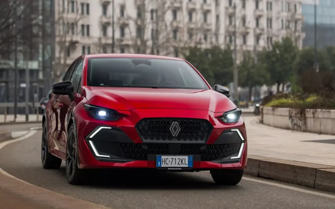 Renault cresce in Italia nel primo semestre, in aumento le immatricolazioni