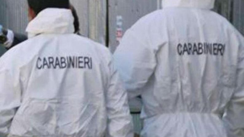 Ascoli Piceno, torturò e uccise la moglie in casa: condannato all’ergastolo