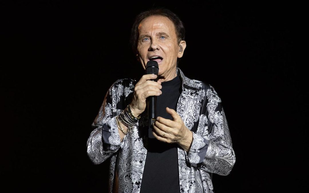 Roby Facchinetti sbaglia testo di ‘Pierre’ e si scusa: “Non mi capitava da 1976…”