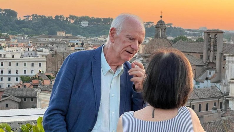 Marito disperso nel lago di Vico, Roccella: “Momento tragico e lacerante”