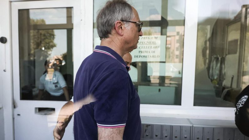 Mario Roggero, prima settimana in carcere tra nuove conoscenze e prospettiva di un lavoro