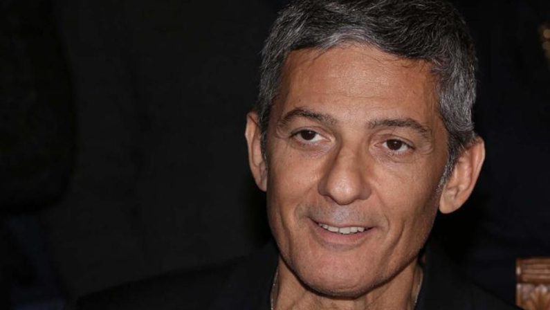 ‘E poi… non ti ho vista più’ virale su TikTok, Fiorello esulta: “Ballatela sotto il sole”