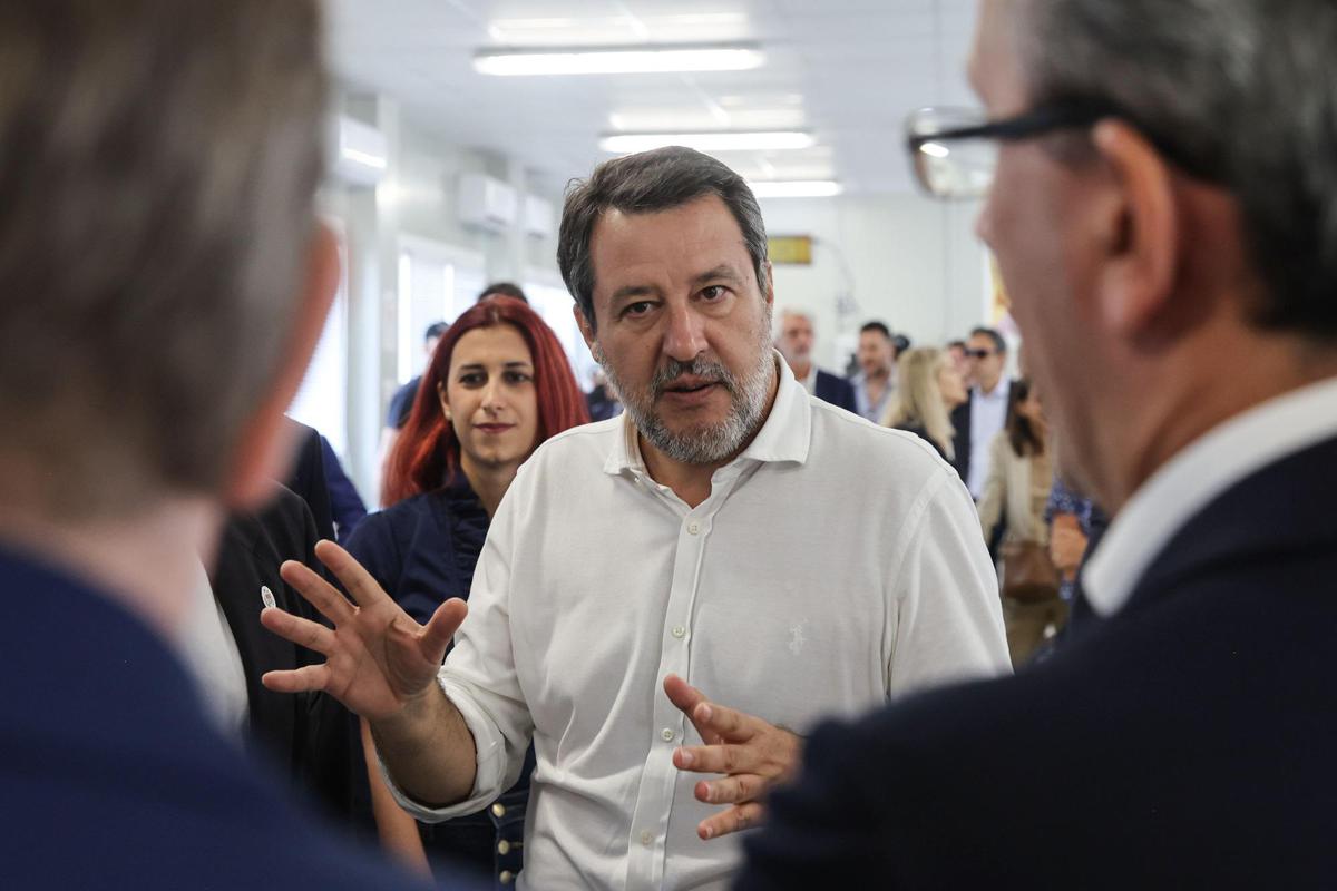 https://www.quotidianodelsud.it/wp-content/uploads/2026/07/salvini-mani-ipa.jpeg